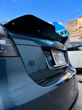 Load image into Gallery viewer, 2008-2009 Pontiac G8 Wicker-Bill